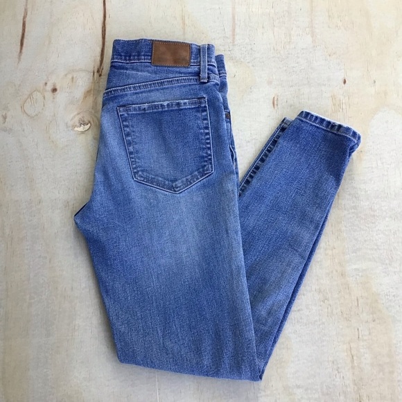 Able Women's Light Blue Ankle Jeans - Picture 3 of 14